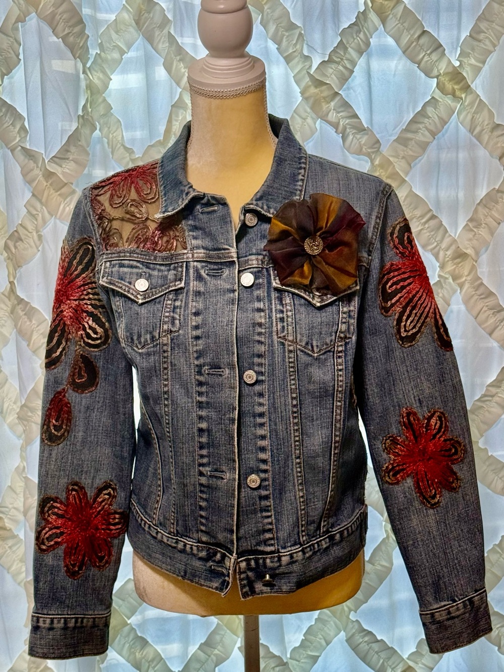 Upcycle Jean Jacket with ribbon flowers and embroidered back yoke - Picture 2 of 9